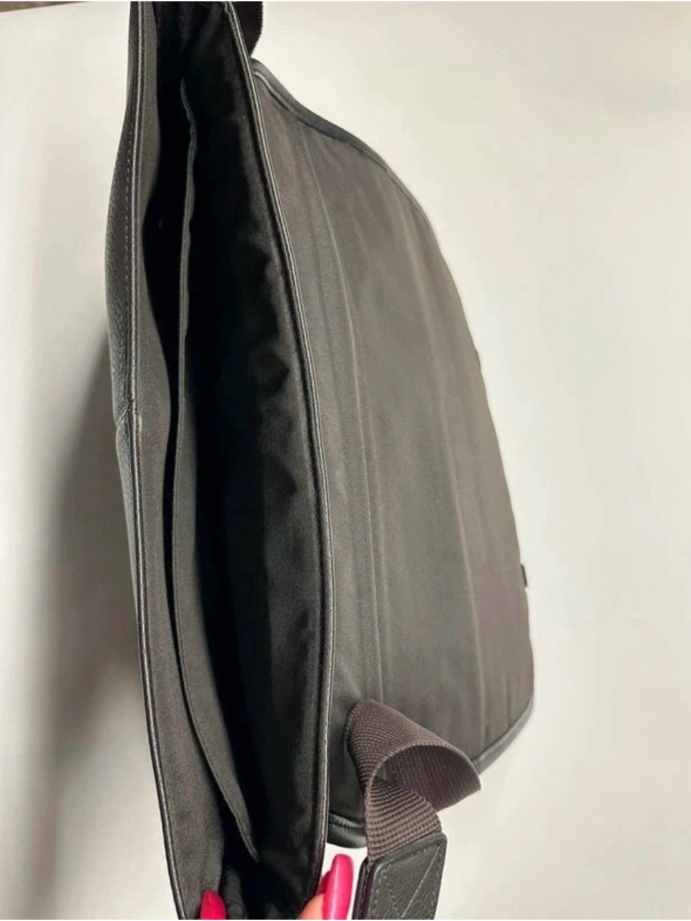 Ted Baker Black Leather Messenger with Burgundy and Cream Stripe - Picture 4 of 6